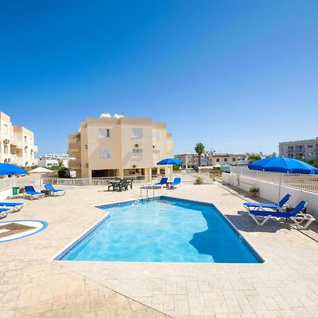 Sofia Apartment 700M Away From The Beach Paralimni Esterno foto